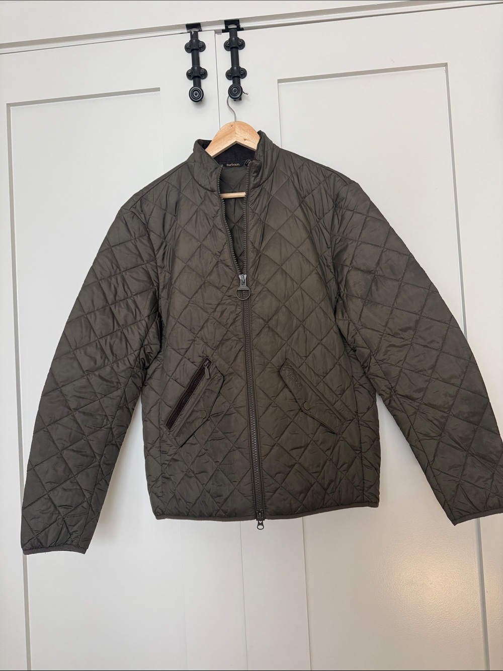 Barbour Quilted Lightweight Jacket in Olive Green